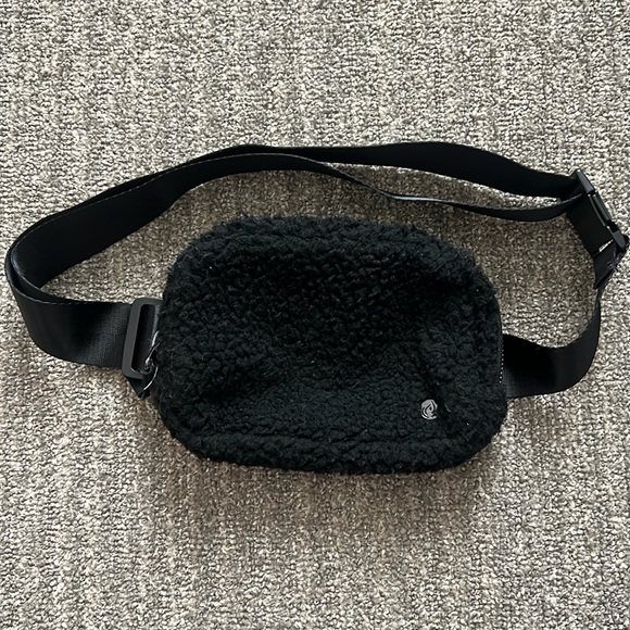 Sherpa Belt Bag - Picture 1 of 1